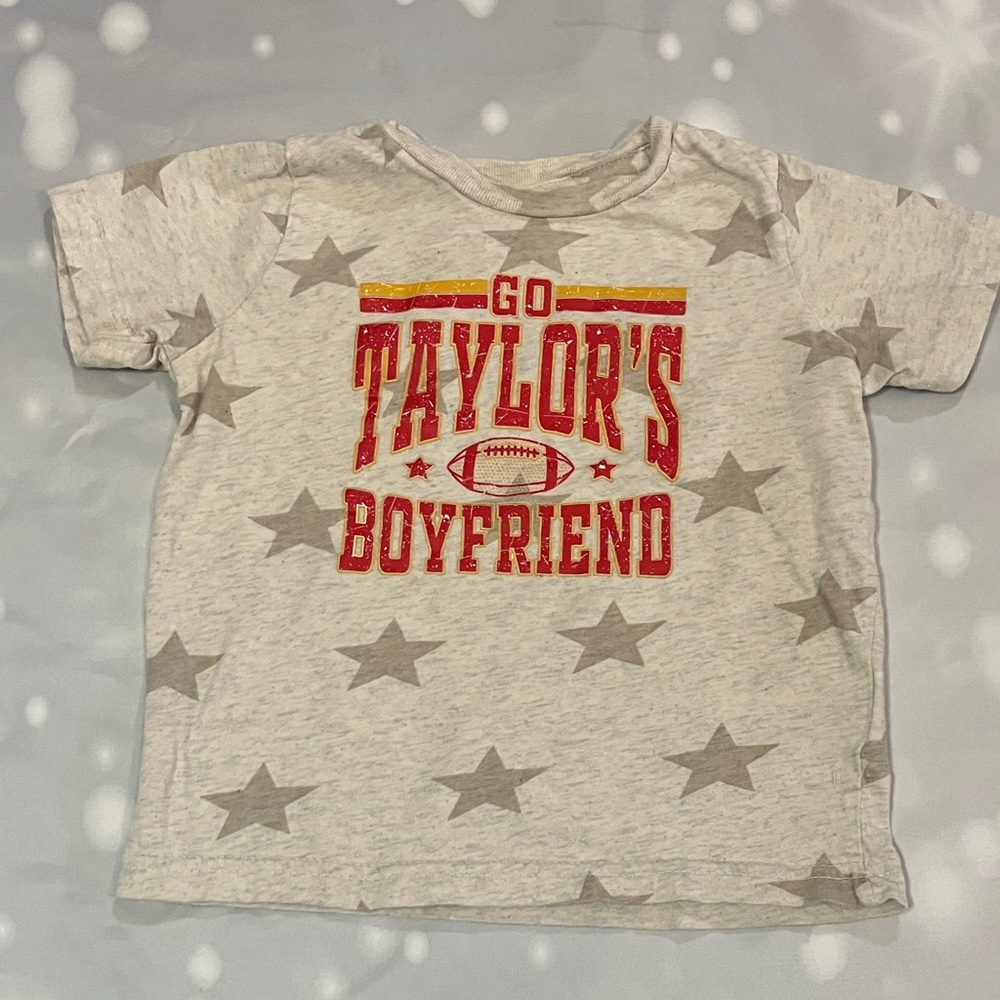 Gray Star Kids Tee with Red Graphic